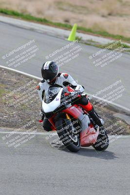 media/Mar-05-2023-TrackXperience (Sun) [[a95d40e56a]]/Group 2/session 2 turn 4/